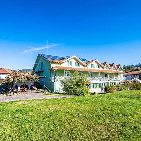 Hotel семеен 1876 2*