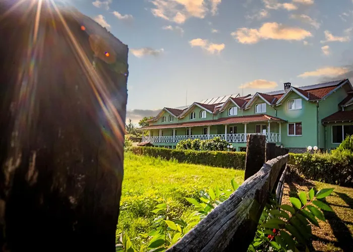 酒店 семеен 1876